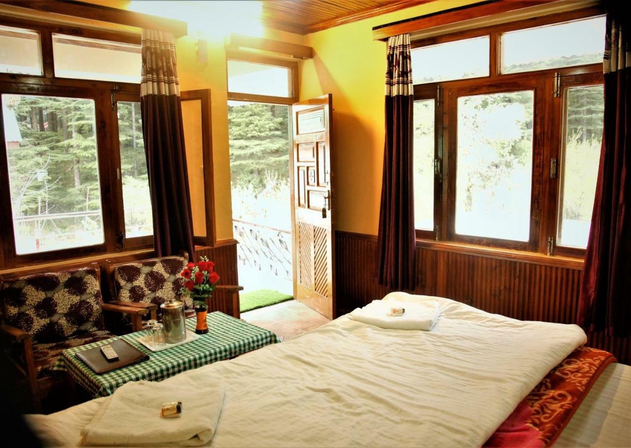 Hotel Chetna Manāli Exterior foto